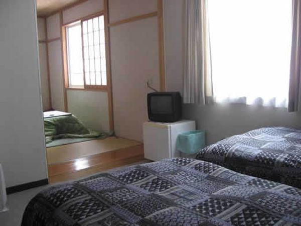 Pension Old String Минаками Экстерьер фото